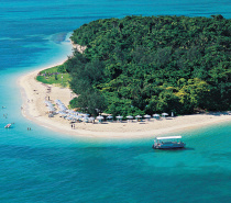 a patrolled swimming area is provided on the northern side of Green Island