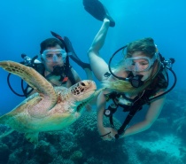 Discover SCUBA aboard AquaQuest