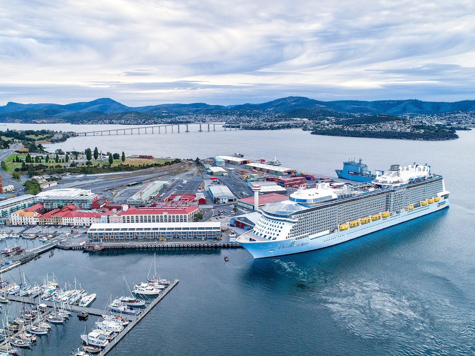 cruise ships visiting hobart