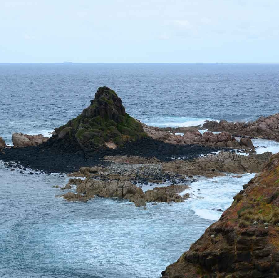 Pyramid Rock Walk