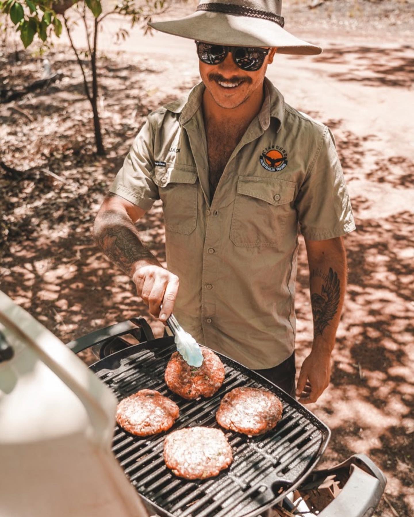 BBQ lunch on a camping tour from Darwin
