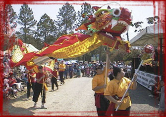 Visit Chinatown