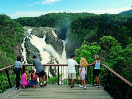 train tour qld