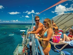 Sunlover Moore Reef Pontoon Sundeck