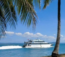 Quicksilver Departing Port Douglas